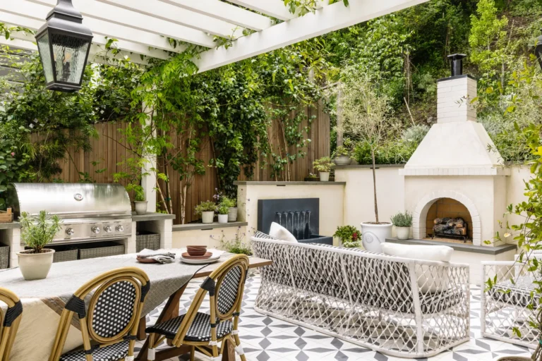 Best Outdoor Kitchen for Families: The 2026 Design Authority