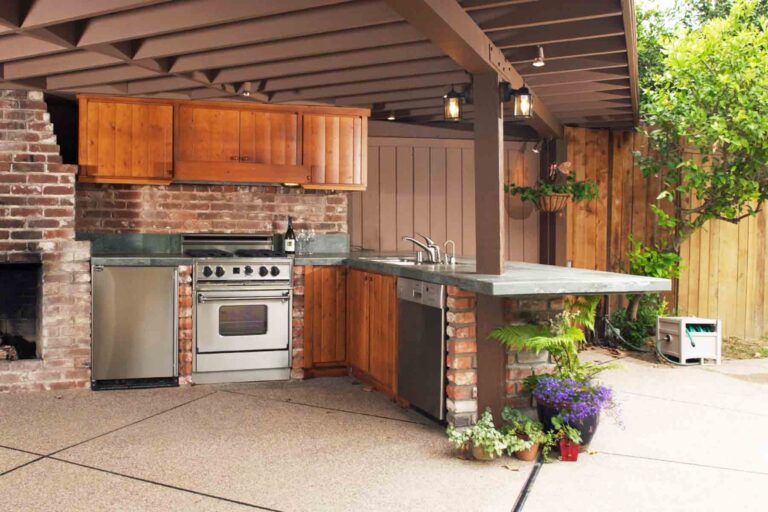 How to Reduce Outdoor Kitchen Appliance Cost: 2026 Pro Guide