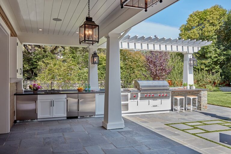 Luxury Outdoor Kitchen Cabinetry USA: 2026 Definitive Guide